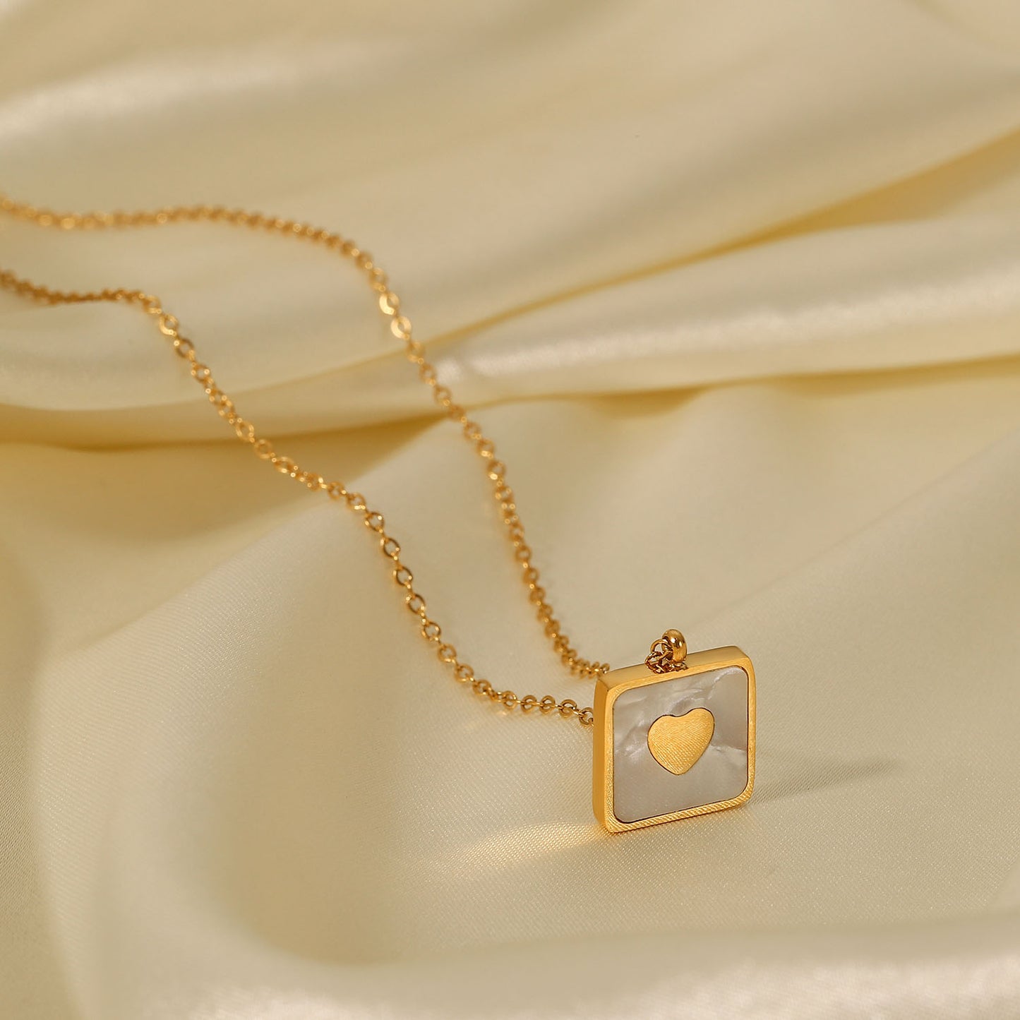 The Isabella Victoria Medallion — Isabella Collection