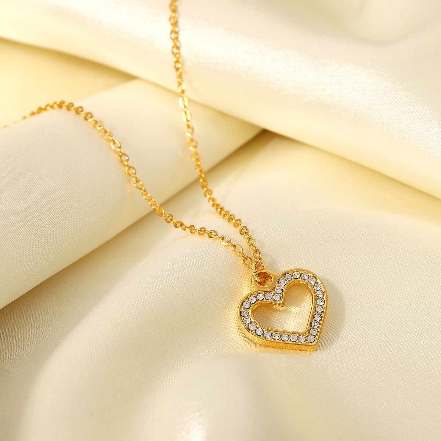 Alondra Heart Pendant